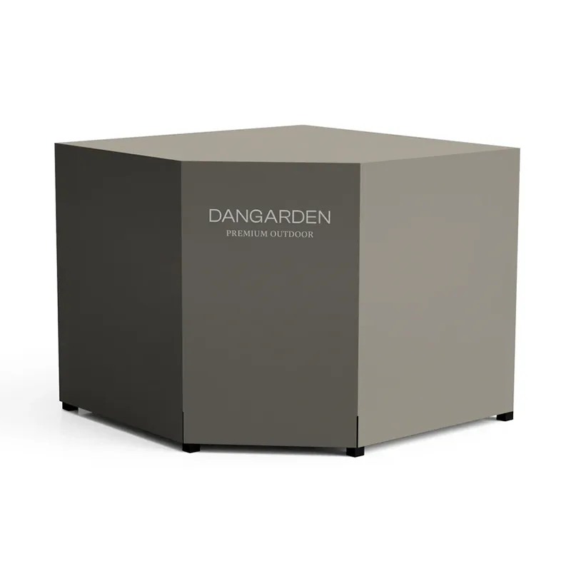 غطاء مقاوم للماء للخزانة الخارجية باللون البيج